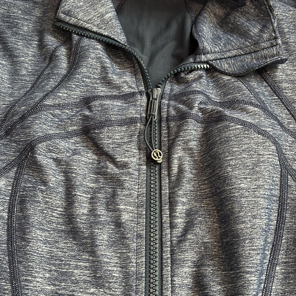 Lululemon Define Jacket *Brushed size 10 - Picture 3 of 6